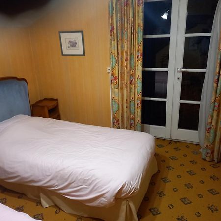 Tromcourt Hotel Кувин Екстериор снимка