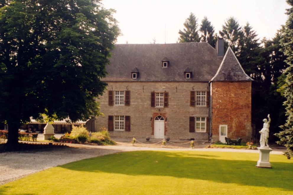 Tromcourt Hotel Кувин Екстериор снимка